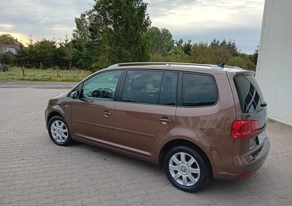 Volkswagen Touran cena 40900 przebieg: 146000, rok produkcji 2014 z Lębork małe 232